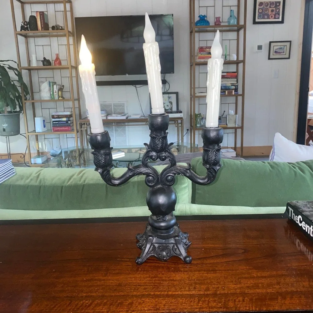 Halloween Skull Candelabra Decor OS Black Excellent LED Flameless Gothic Spooky